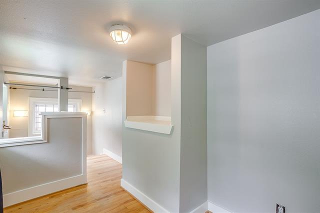 Building Photo - 2328 W Rosedale St S