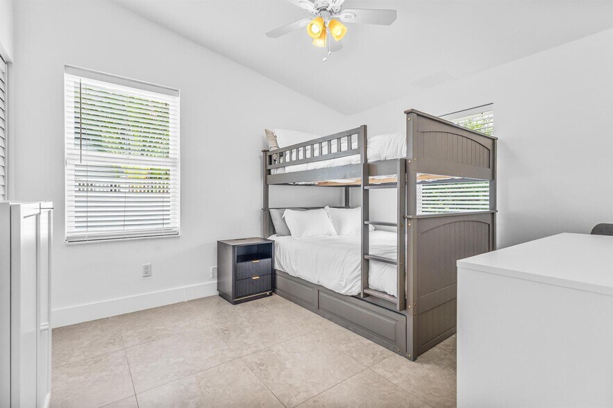 Building Photo - 2678 Marathon Ln