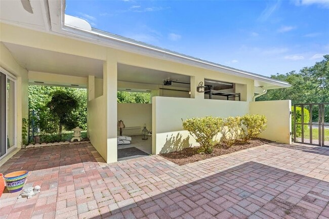 Building Photo - 9 Crompton Pl