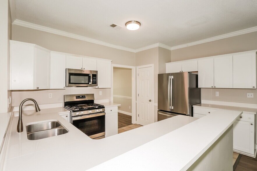Building Photo - 1776 Lichfield Ct