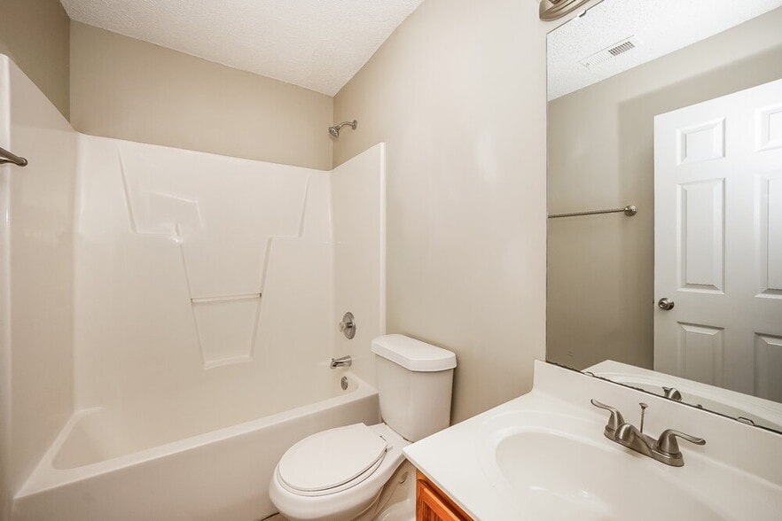 Building Photo - 3441 Braden Dr