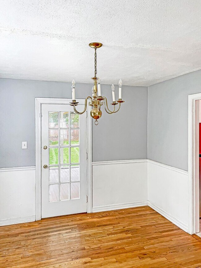 Building Photo - Holiday Special! Majestic single-family home!!! – No Application Fee This Season!