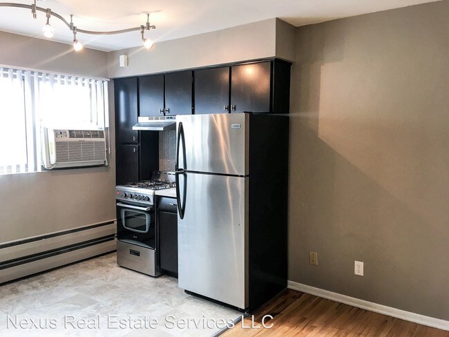 Interior Photo - Broadway Apartments