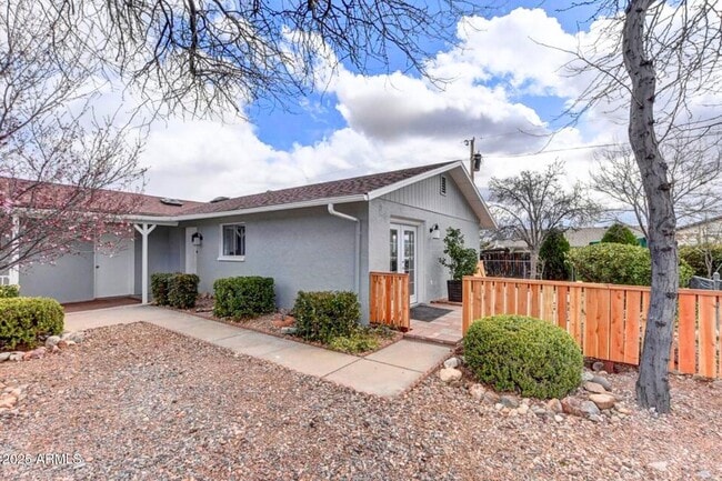 Building Photo - 3547 N Valorie Dr