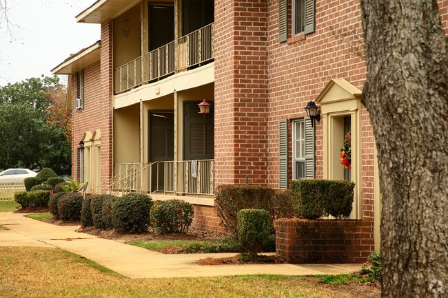 Shoreham Apartments Albany, GA Apartment Finder