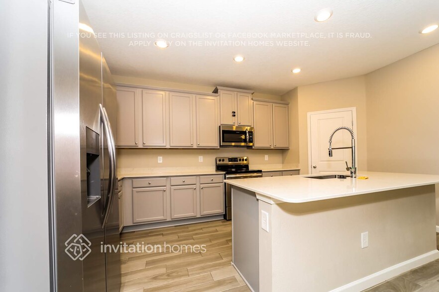 Building Photo - 2576 Laylas Wy