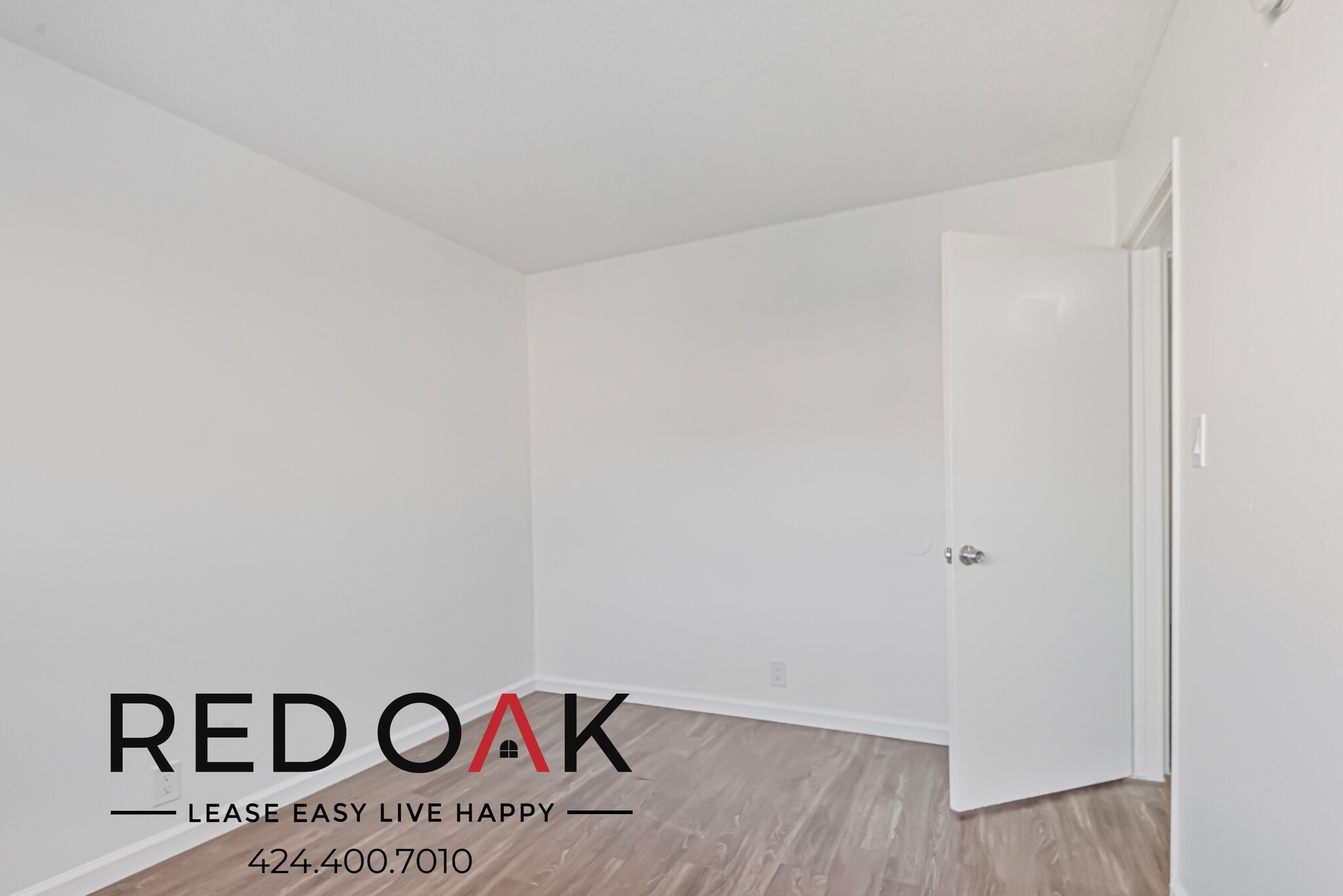 Building Photo - 7915 Vineland Ave