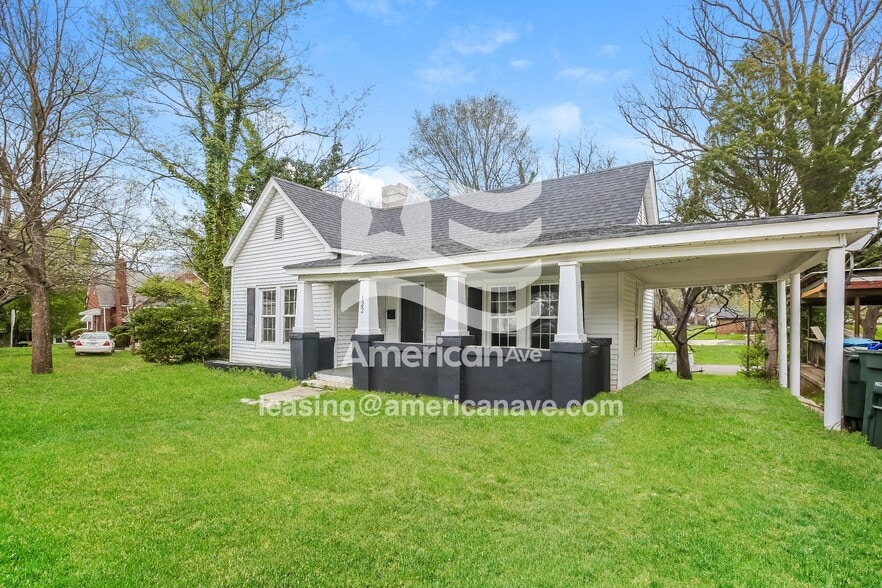 Building Photo - 122 W 12th St