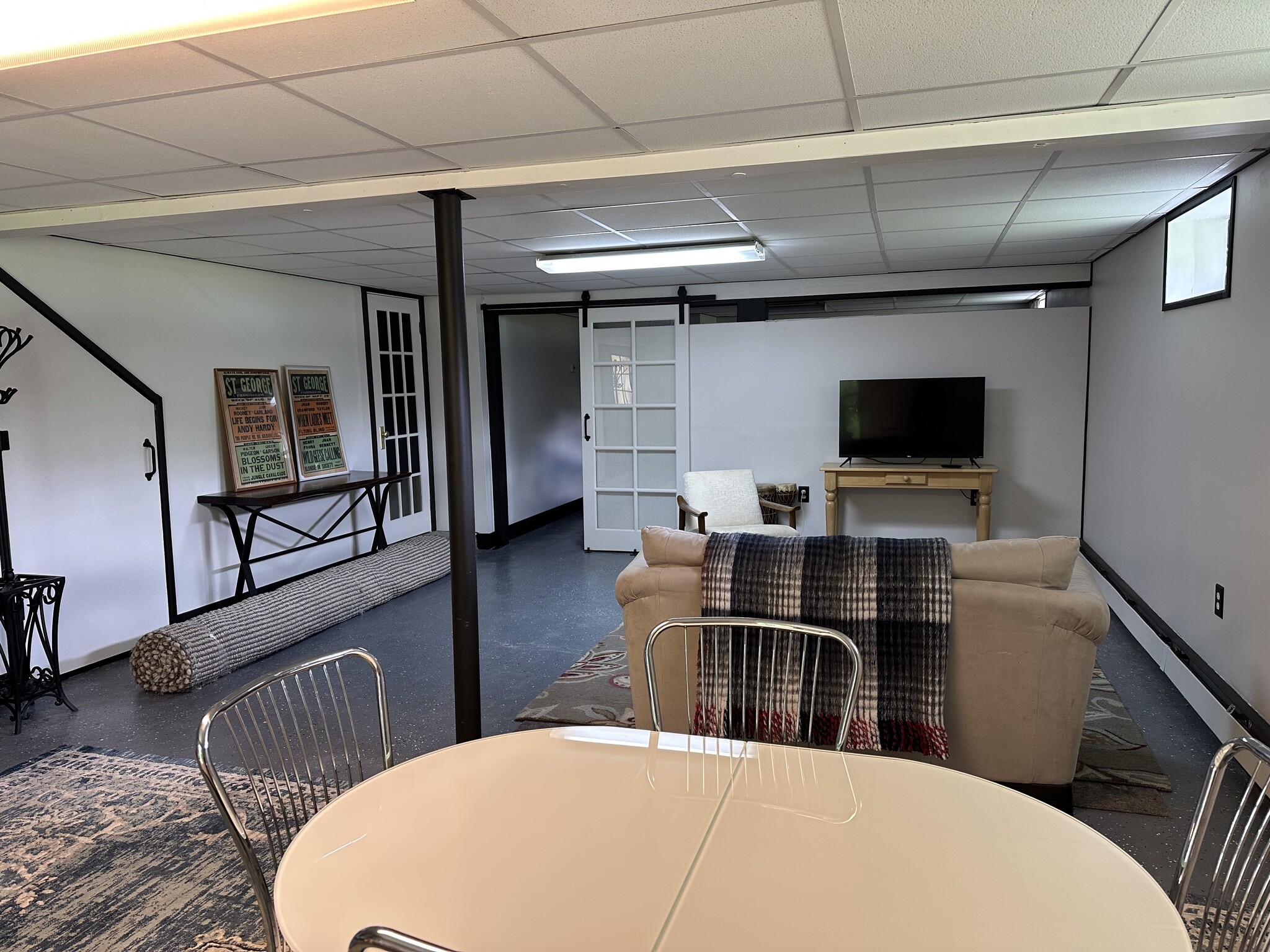 living room towards bedroom - 200 Old Stonebridge Rd