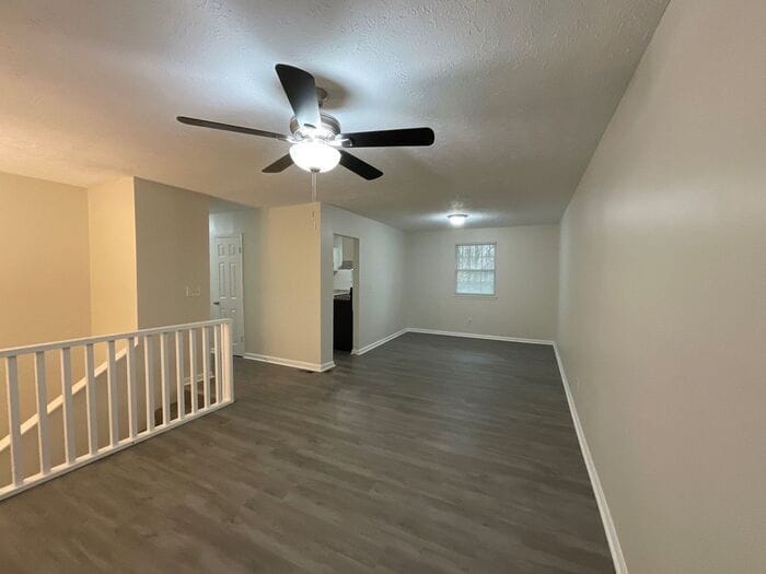 Building Photo - 2336 Pebble Rock E