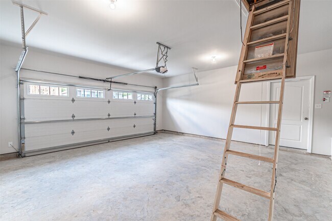Building Photo - 8322 Red Shiner Wy