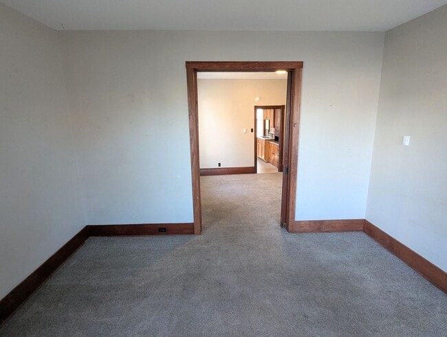 Building Photo - 24 W Water St