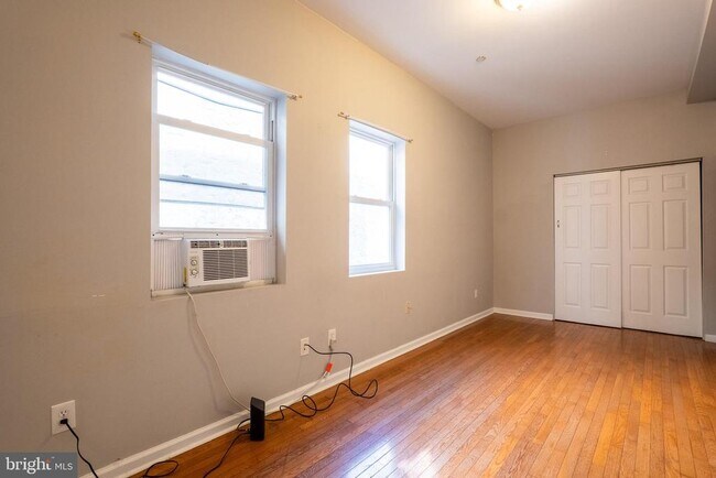 Building Photo - 1415 N 18th St