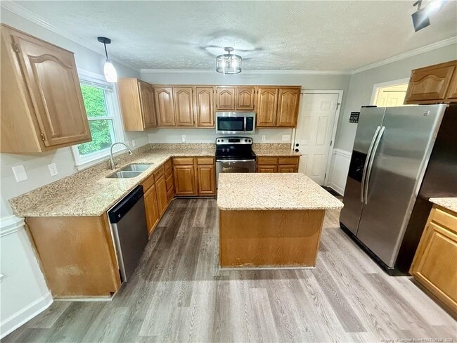 Building Photo - 632 Bromsworth Trail