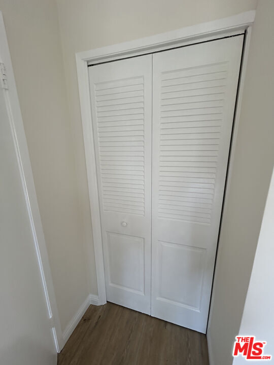 Building Photo - 1033 6th St