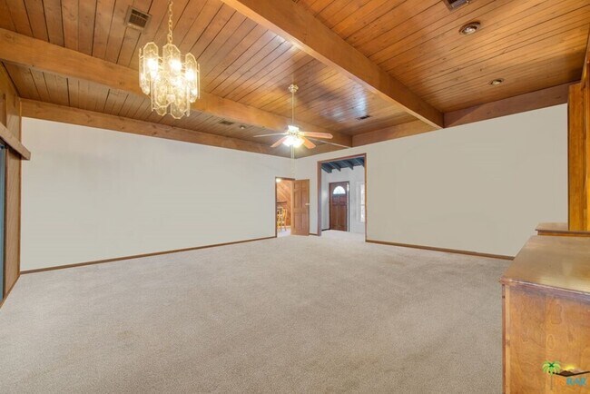 Building Photo - 508 N Avenue 66