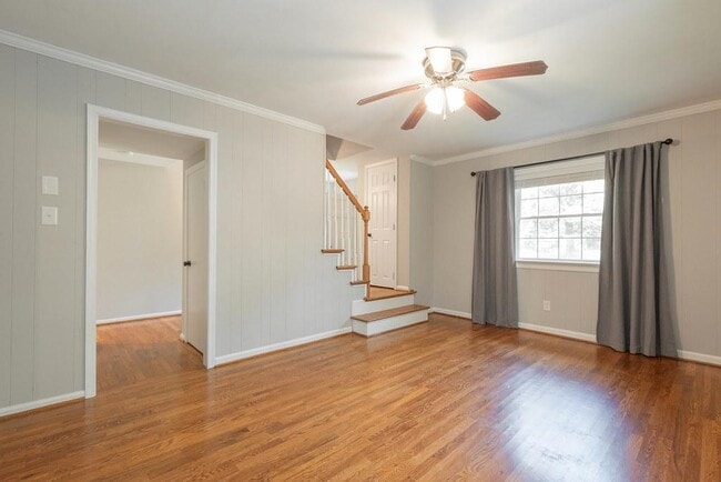 Building Photo - 1041 Warminster Dr