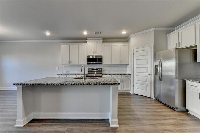 Building Photo - 3855 Brookburn Pk