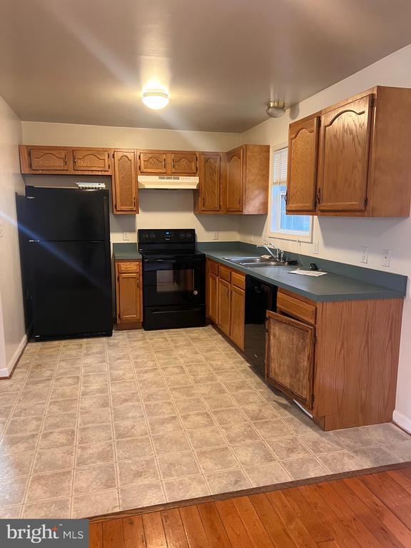 Building Photo - 121 N Marshall St