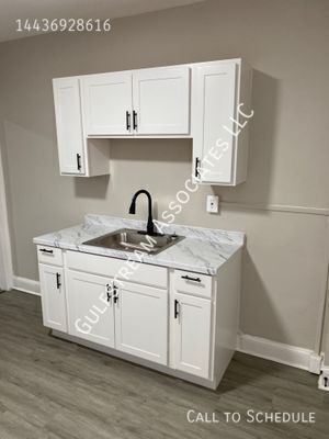 Building Photo - 3038 Brighton St