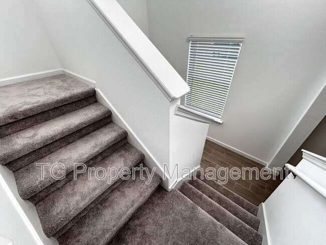 Building Photo - 6226 Mare Ave