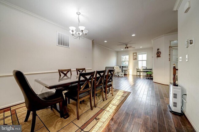 Building Photo - 23697 Sailfish Square