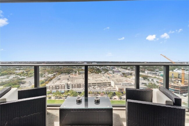 Building Photo - 121 NE 34th St