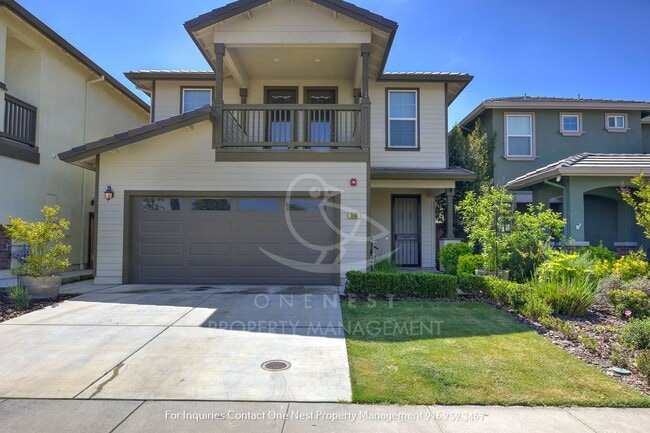 Building Photo - Early Summer move in, available ASAP 4 bd 3 bth backyard and balcony