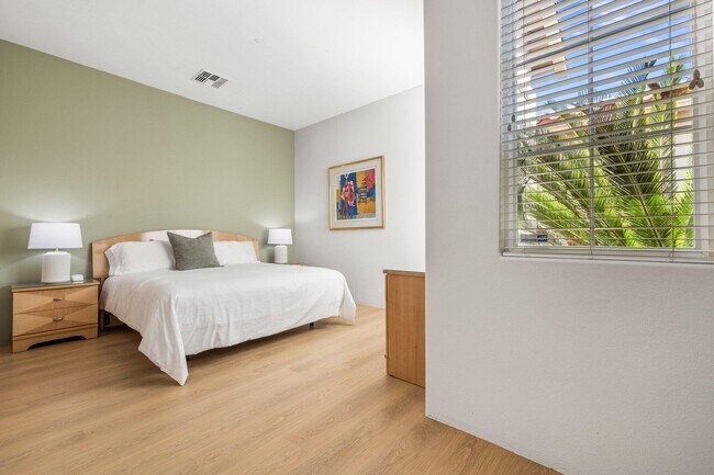 Building Photo - 48474 Vista Palomino