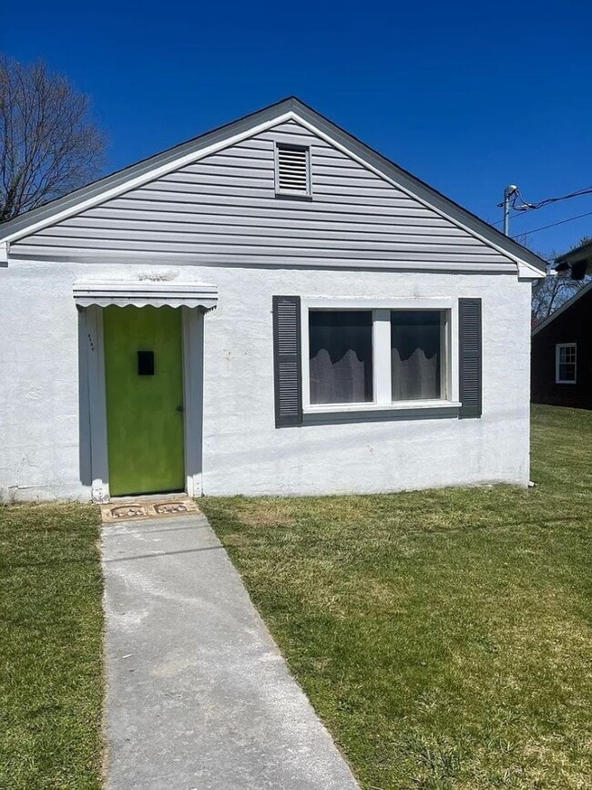 Building Photo - 1BR 1BA House Bristol VA 5 min from Casino