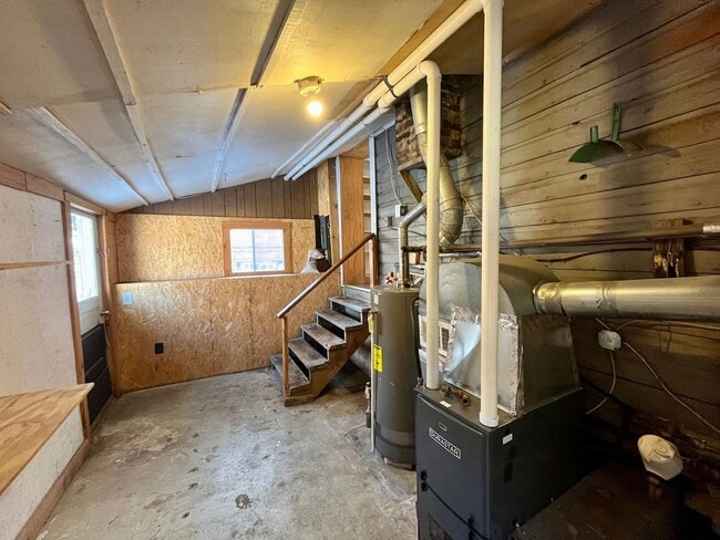 Building Photo - 2 Bed 1 Bath Single Family Home in Rhinelander - Hot Summer Deals Are Here - HALF OFF DEPOSIT!