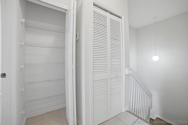 Building Photo - 765 SW 107th Ave
