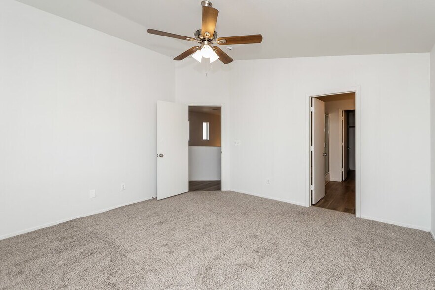 Building Photo - 639 Marlberry Pl