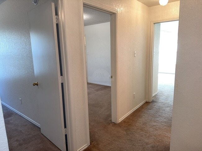 Building Photo - 5304 Lauren Lea Dr