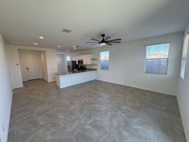 Building Photo - 32067 N Wayne Ln