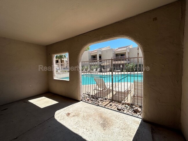 Building Photo - 9465 N 92nd St