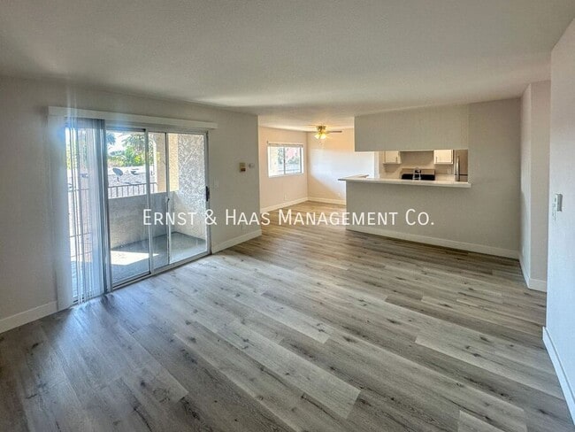 Building Photo - 1080 St Louis Ave