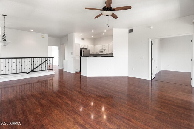 Building Photo - 7887 N 16th St