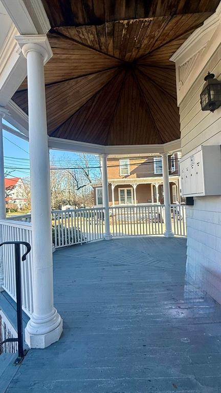 Building Photo - 209 Cottage St.