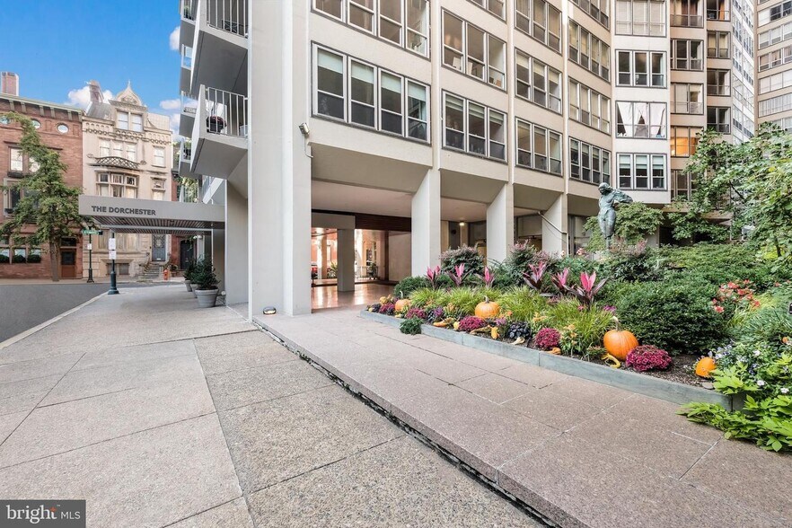 Building Photo - 224 W Rittenhouse Sq