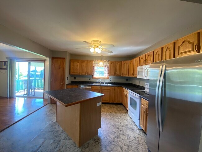 Building Photo - Beautiful secluded 4 bedroom 2.5 bath home with 2 stall detached garage and descent sized yard