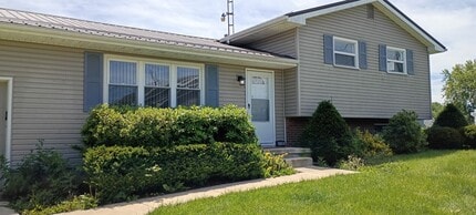 Building Photo - Buckeye Lake Home