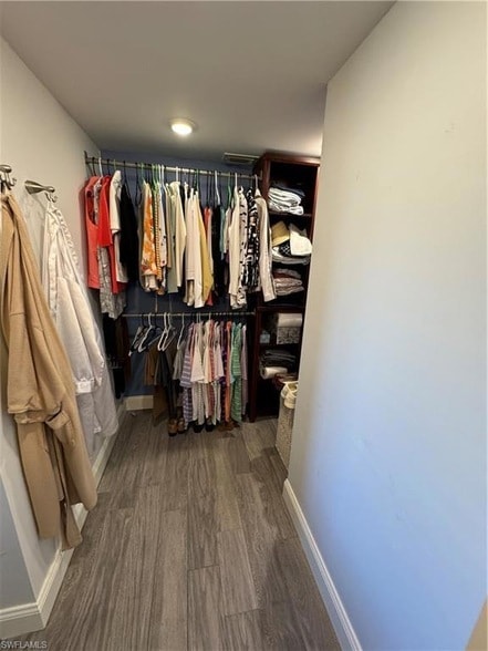 Building Photo - 5975 Bloomfield Cir