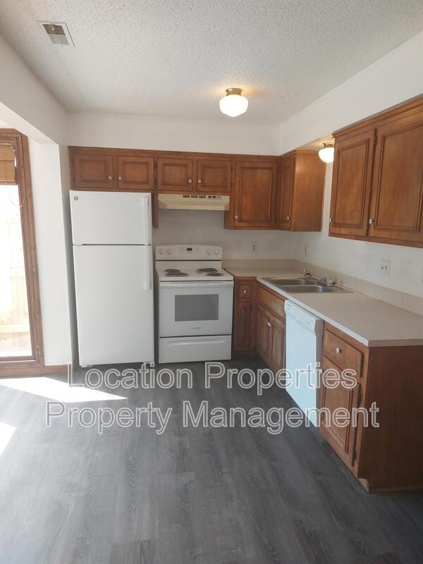 Building Photo - 324 Northwood Ln