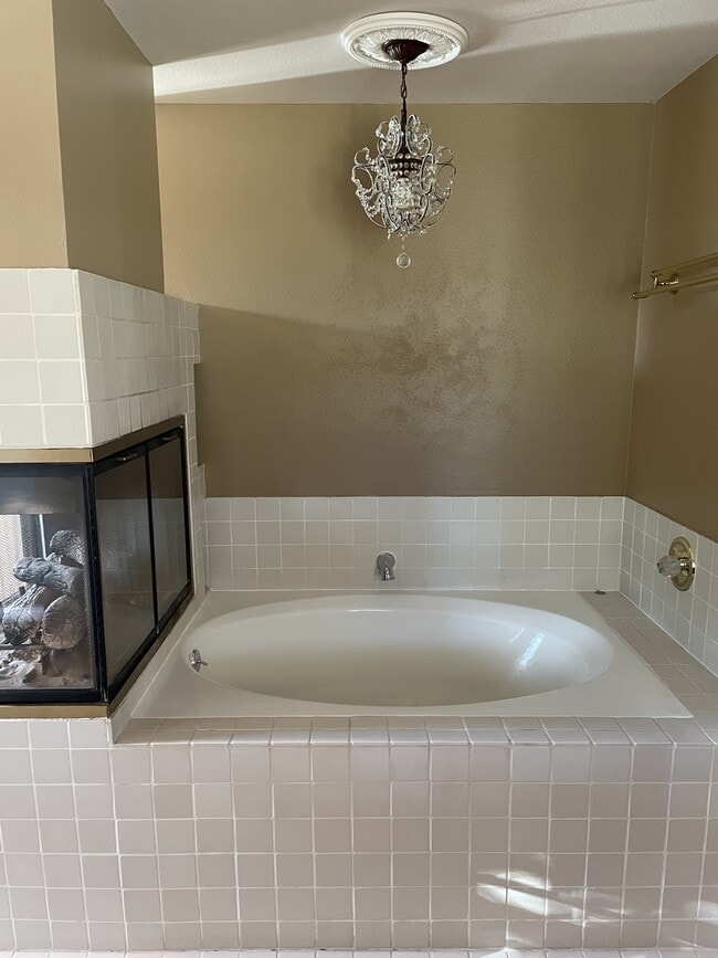 Building Photo - 1012 Cheltenham Rd