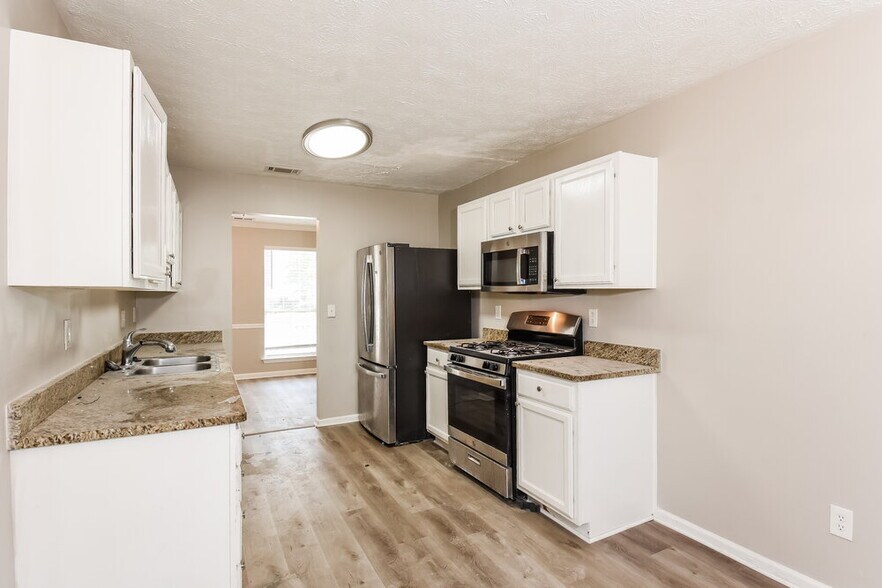 Building Photo - 2809 Golden Club Bend