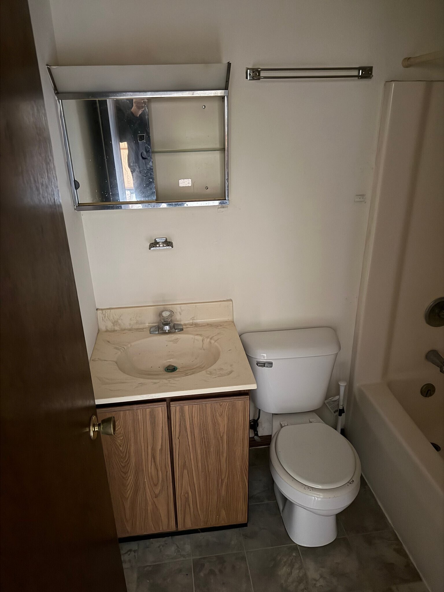 Building Photo - 431 W Main St