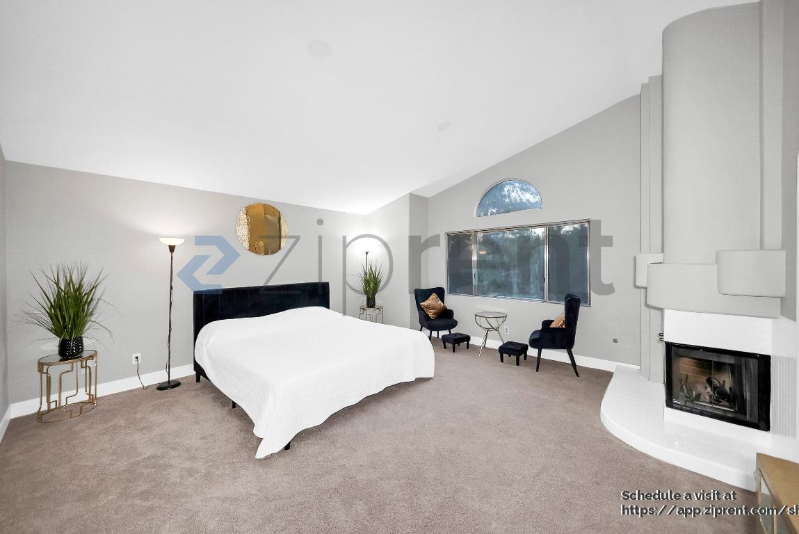 Building Photo - 23693 Cadenza Dr