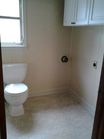 Building Photo - Lots of Space