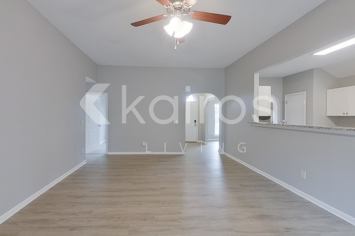 Building Photo - 139 Hideaway Ln